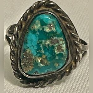 VTG Old Pawn native American NAVAJO Sterling turquoise ring Size 7.25-7.5